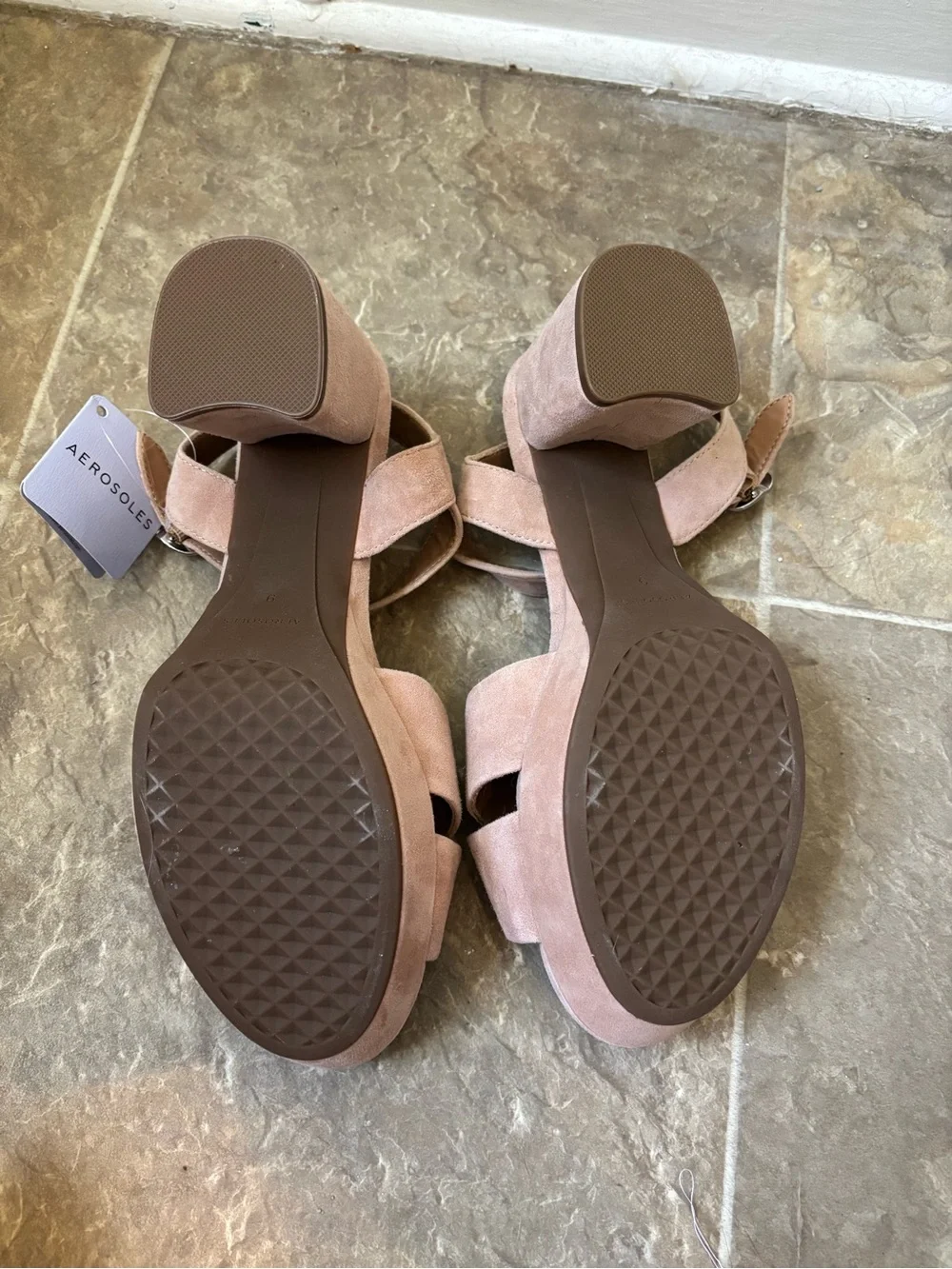 AEROSOLES chic blush